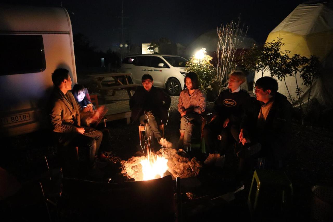 Jeju Starlight Glamping Vila Exterior foto