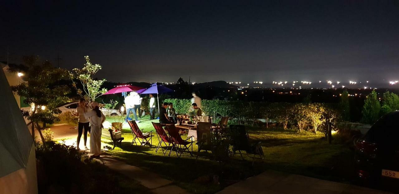 Jeju Starlight Glamping Vila Exterior foto